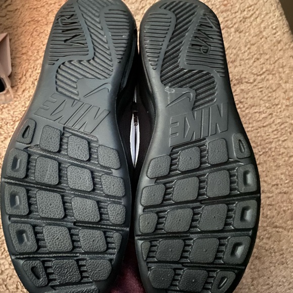 Nike air shoes size 7 - Picture 3 of 7
